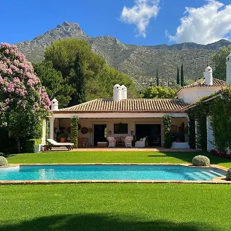 Hotel El Almendral Premium Hill Club
