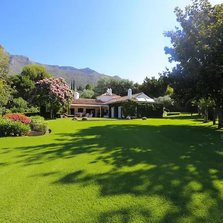Hotel El Almendral Premium Hill Club