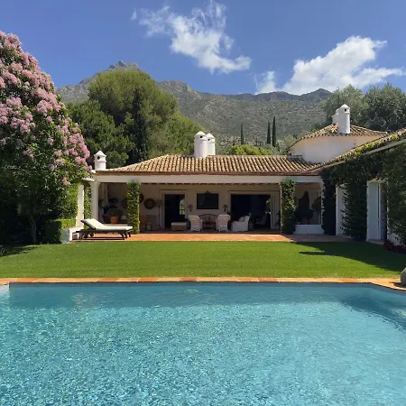 Hotel El Almendral Premium Hill Club